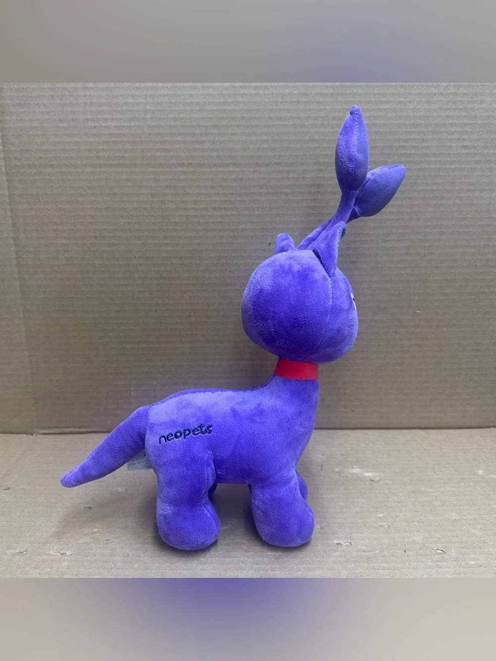 Excellent Neopets Jumbo Purple Aisha Plush 15